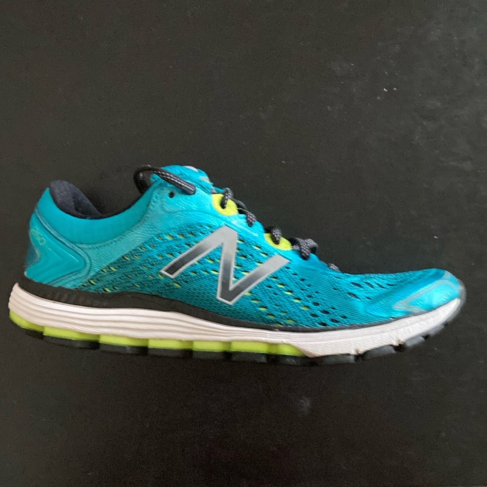 Womens New Balance 1260-7